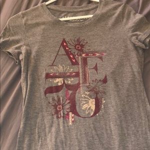 Aeropostale tee with flower pattern 🌸🌺